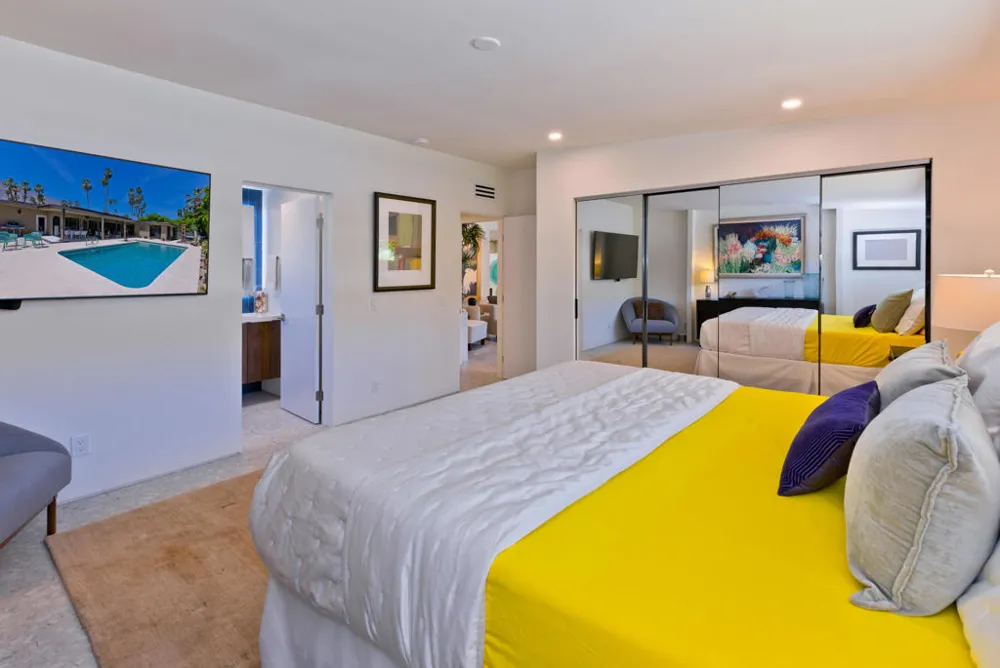 1060 S Paseo De Marcia Palm Springs, CA 92264