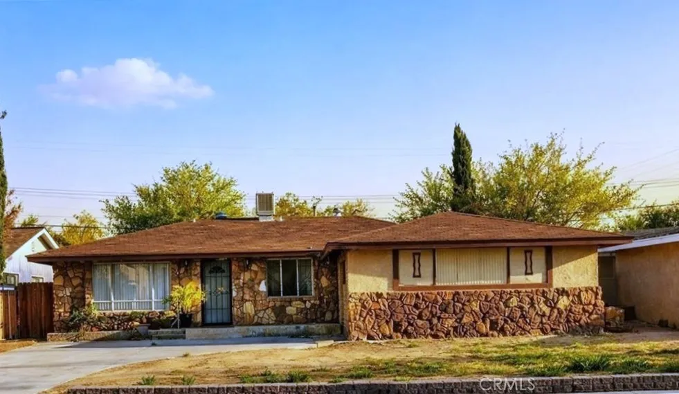 1017 W Avenue H8 Lancaster, CA 93534