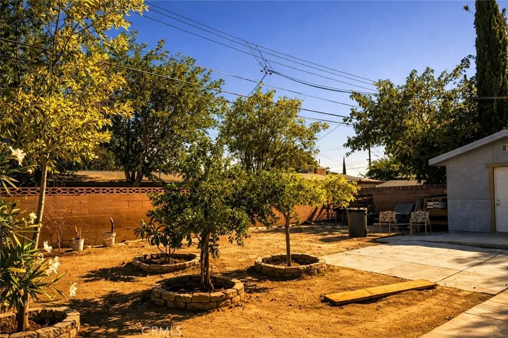 1017 W Avenue H8 Lancaster, CA 93534