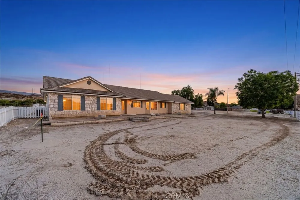 28442 San Timoteo Canyon Redlands, CA 92373