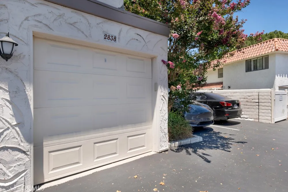 2838 Instone Court Westlake Village, CA 91361