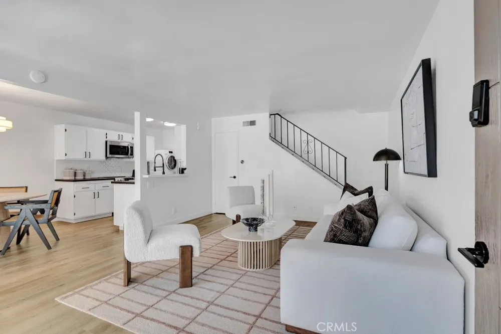 2838 Instone Court Westlake Village, CA 91361