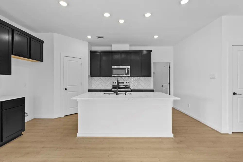 13132 Sorrento Bay Drive Willis, TX 77318