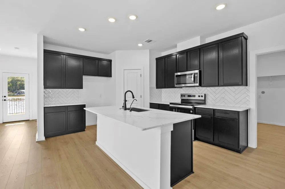 13132 Sorrento Bay Drive Willis, TX 77318