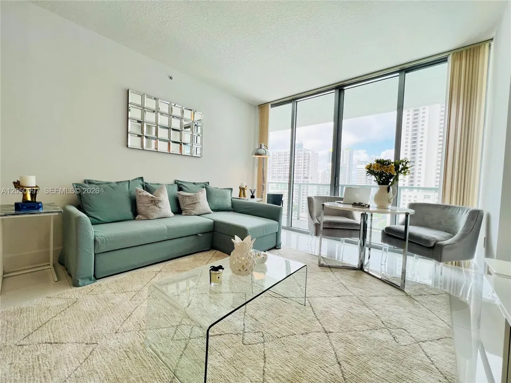 79 SW 12th St #1510-S Miami, FL 33130