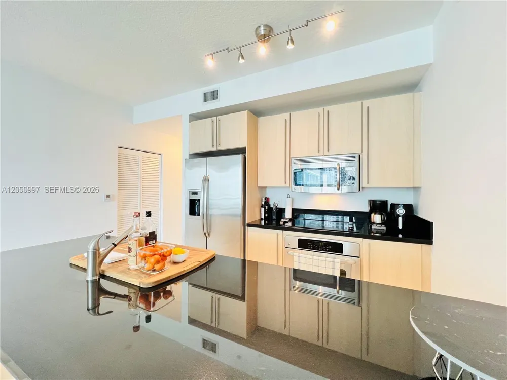 79 SW 12th St #1510-S Miami, FL 33130