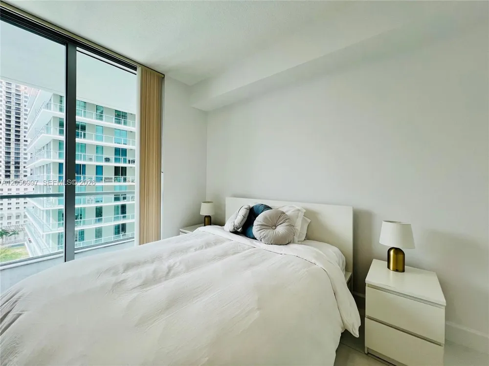 79 SW 12th St #1510-S Miami, FL 33130