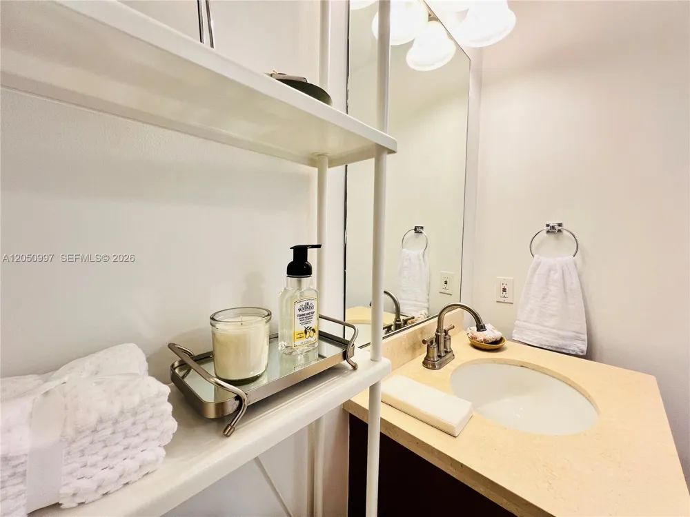 79 SW 12th St #1510-S Miami, FL 33130