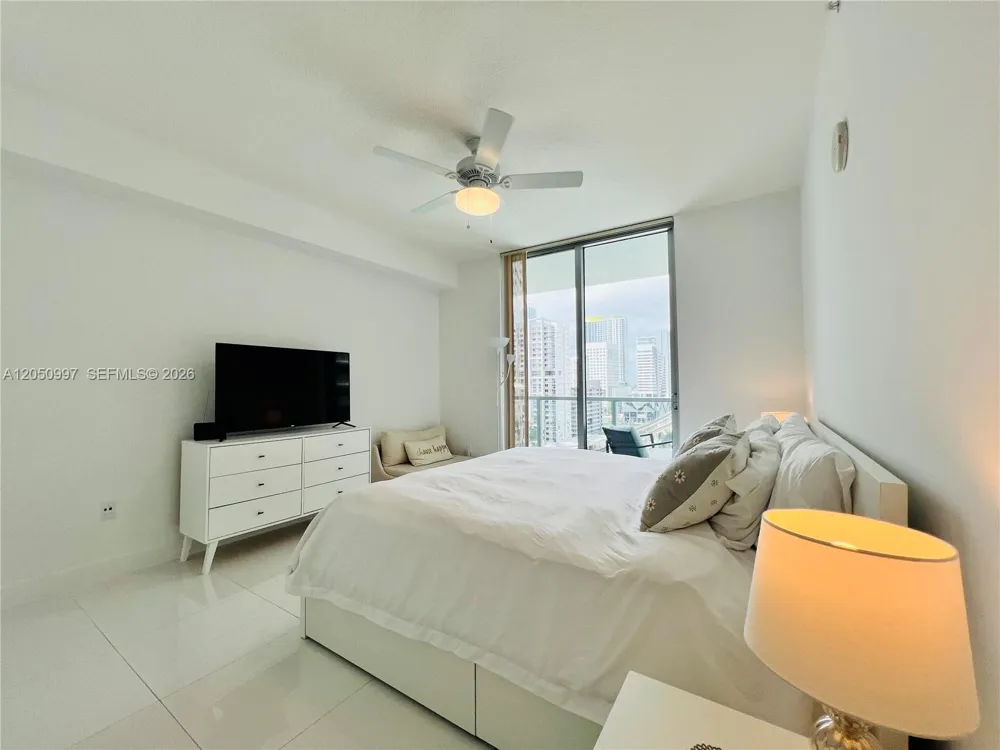 79 SW 12th St #1510-S Miami, FL 33130