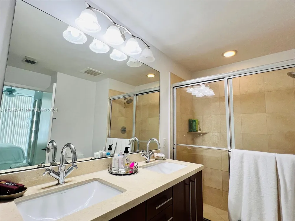 79 SW 12th St #1510-S Miami, FL 33130