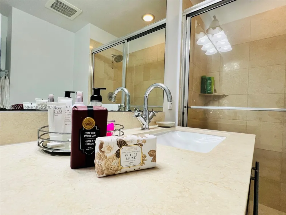 79 SW 12th St #1510-S Miami, FL 33130