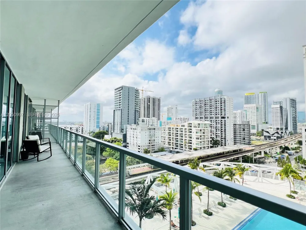 79 SW 12th St #1510-S Miami, FL 33130