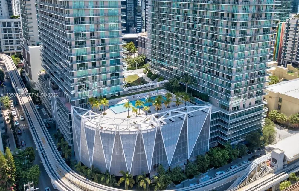 79 SW 12th St #1510-S Miami, FL 33130