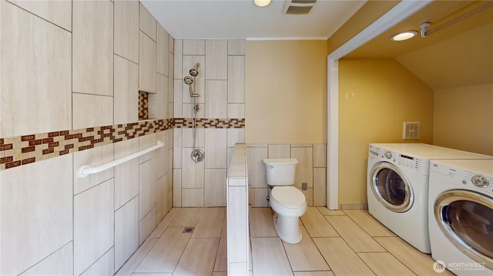 6502 Avondale Road SW #4 Lakewood, WA 98499