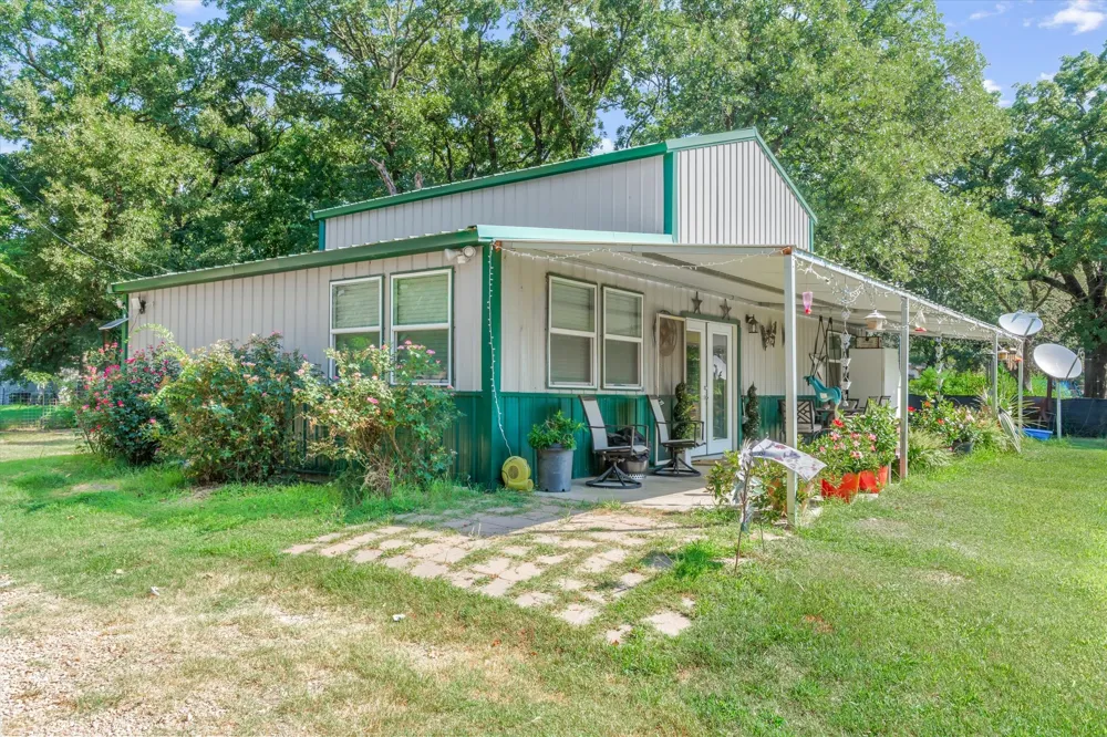 161 VZ County Road 3508 Edgewood, TX 75117