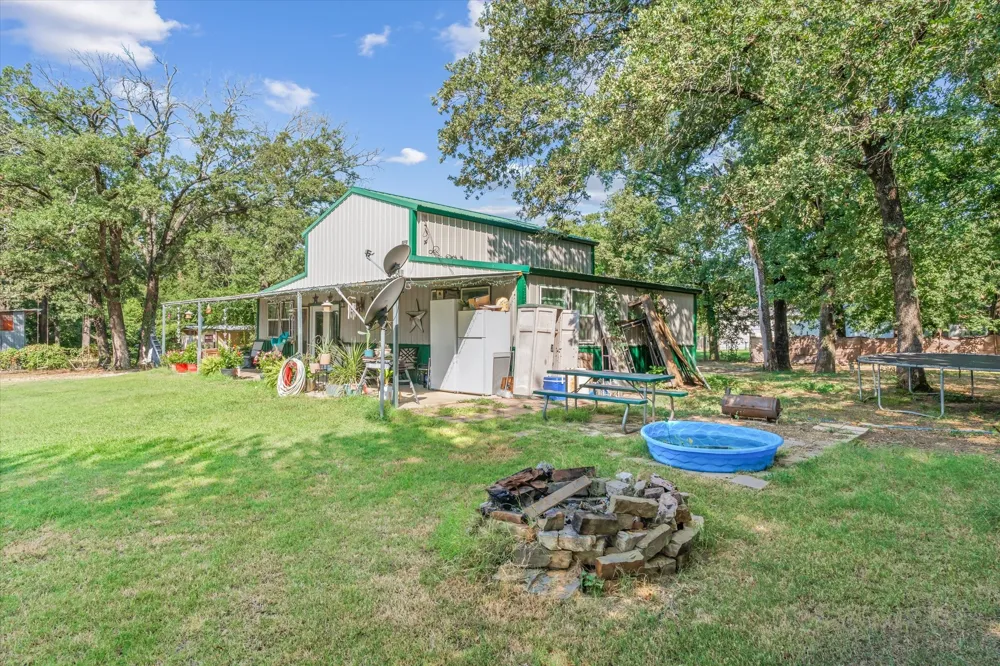 161 VZ County Road 3508 Edgewood, TX 75117