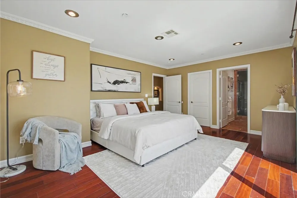 906 Summit Place Monterey Park, CA 91754