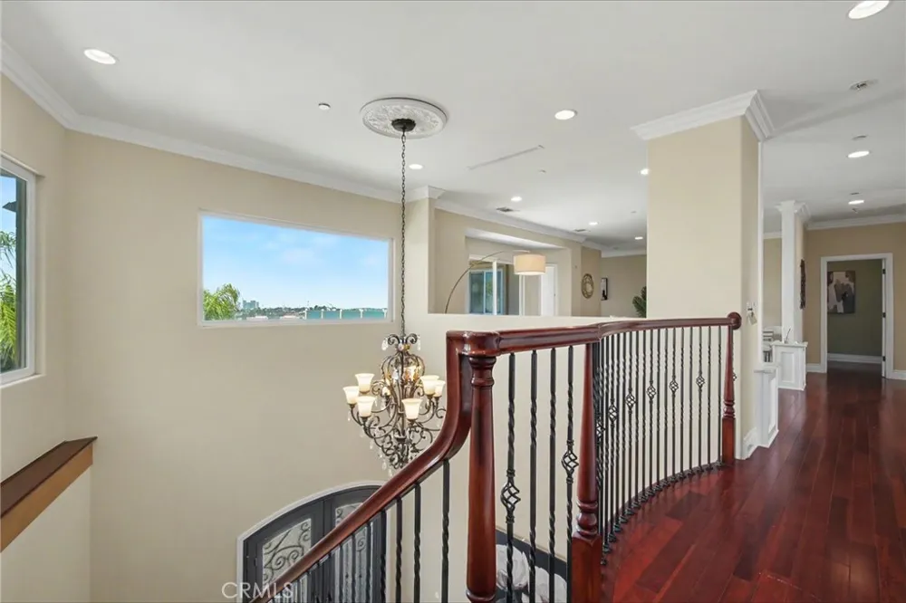906 Summit Place Monterey Park, CA 91754