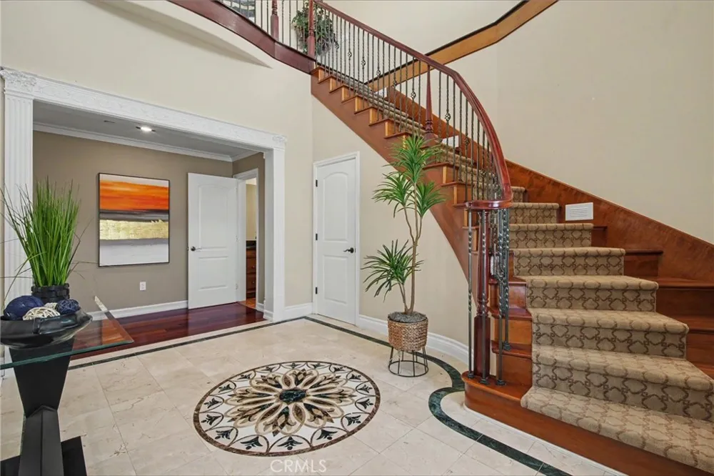 906 Summit Place Monterey Park, CA 91754