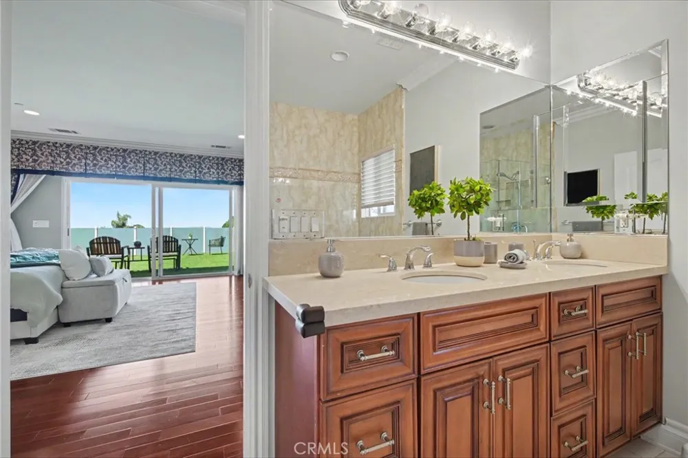 906 Summit Place Monterey Park, CA 91754