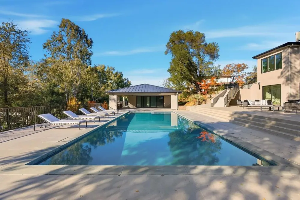 20388 Hill Avenue Saratoga, CA 95070