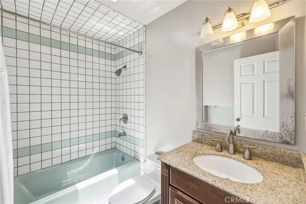 1813 5th Street Manhattan Beach, CA 90266