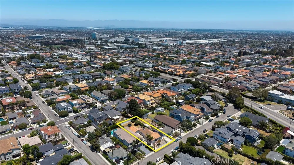 1813 5th Street Manhattan Beach, CA 90266