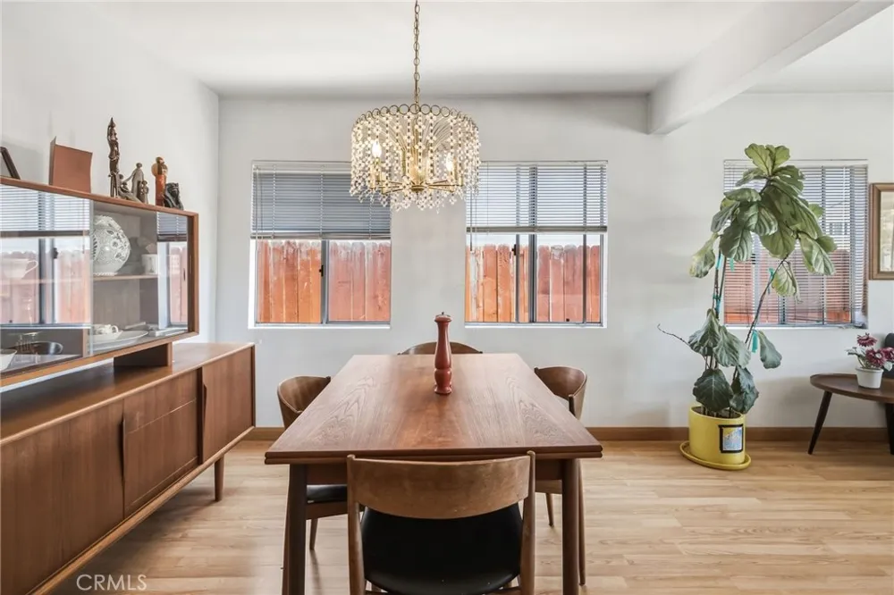 1813 5th Street Manhattan Beach, CA 90266