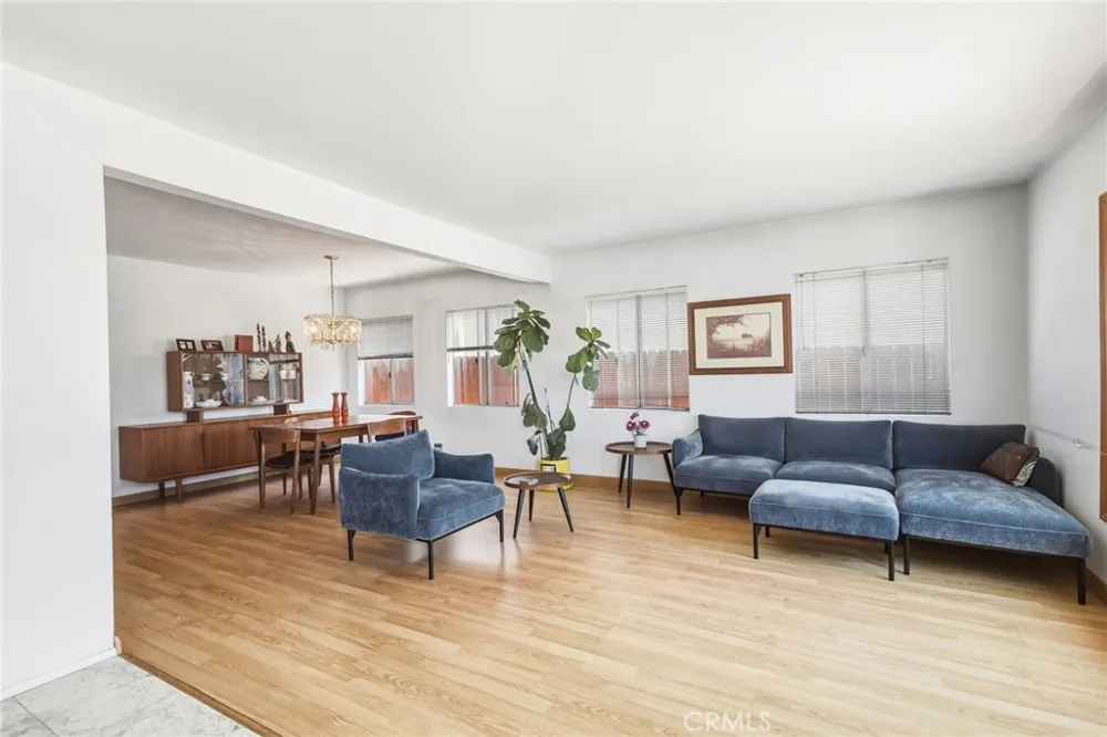 1813 5th Street Manhattan Beach, CA 90266