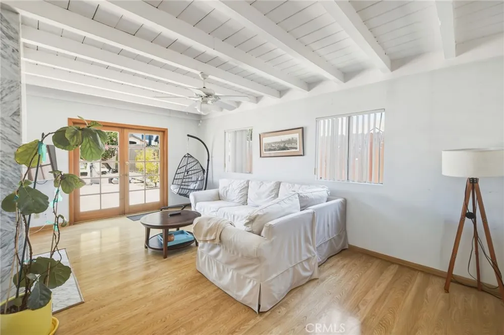 1813 5th Street Manhattan Beach, CA 90266