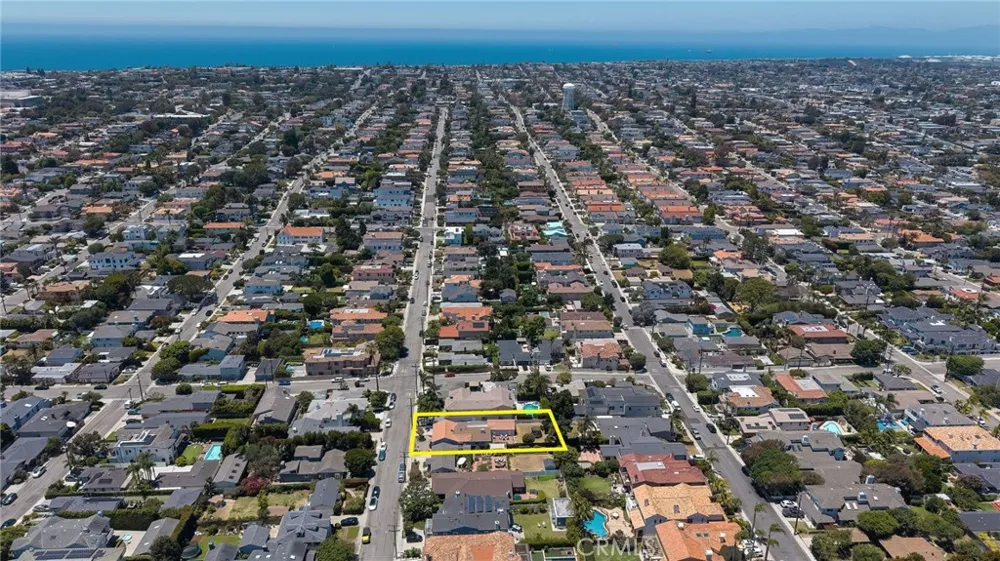 1813 5th Street Manhattan Beach, CA 90266