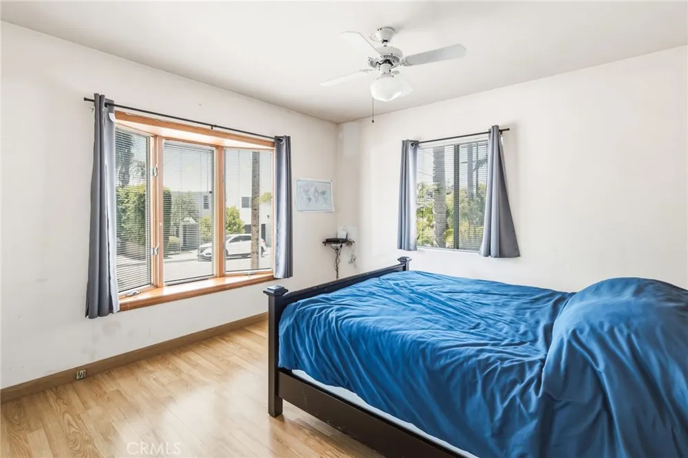 1813 5th Street Manhattan Beach, CA 90266
