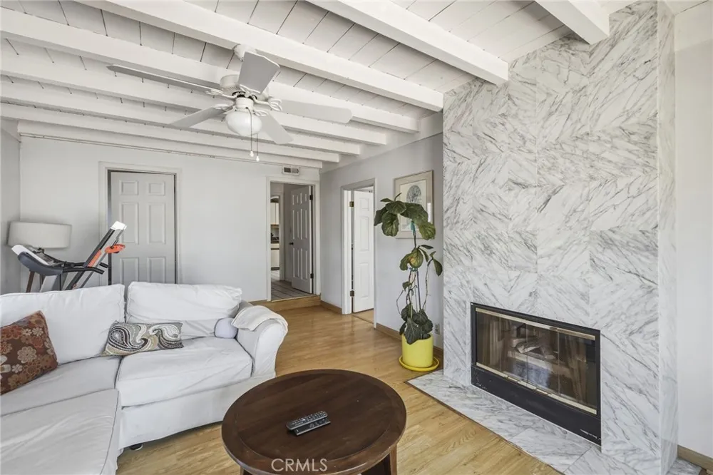 1813 5th Street Manhattan Beach, CA 90266