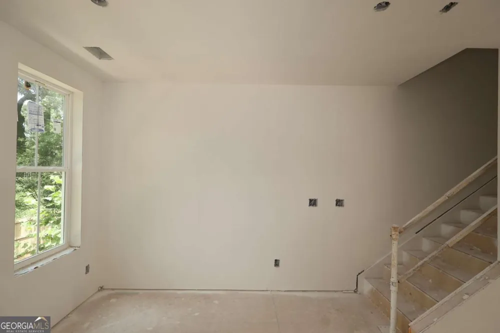 646 Memphis DR Scottdale, GA 30079