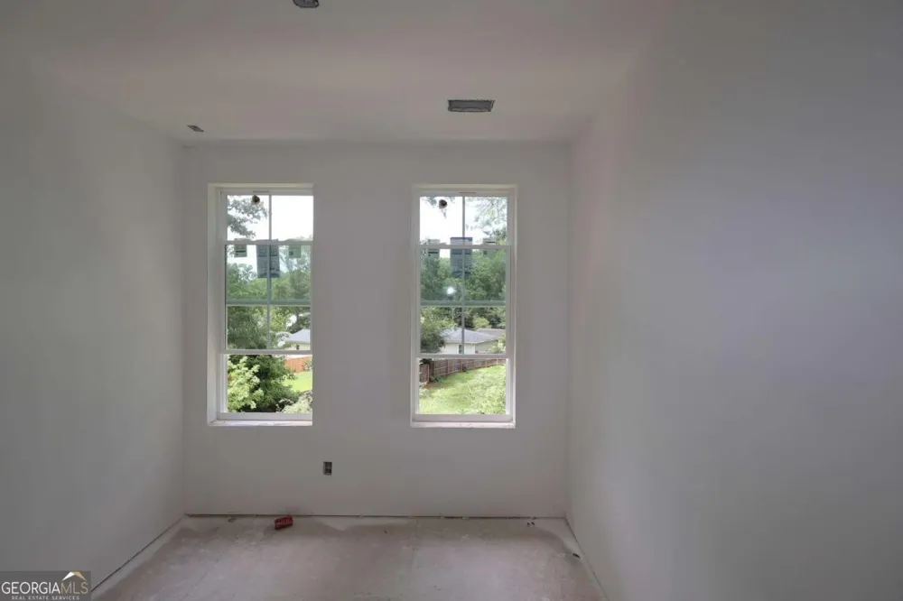 646 Memphis DR Scottdale, GA 30079