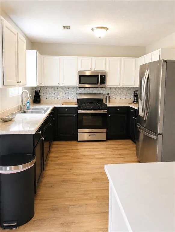 6009 Riveroak Terrace College Park, GA 30349
