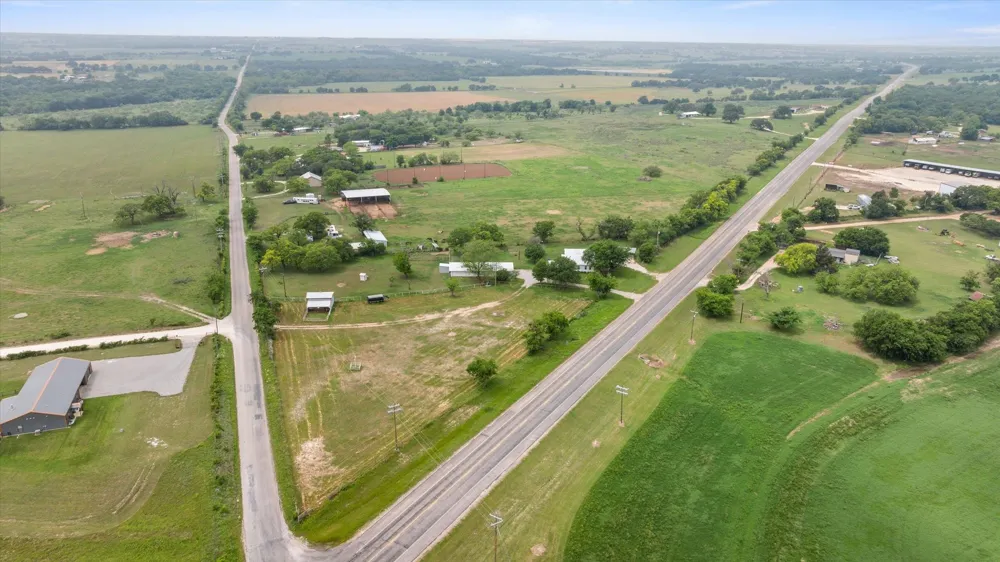 11755 W FM 8 Stephenville, TX 76401