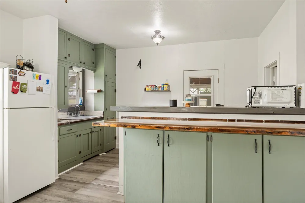 11755 W FM 8 Stephenville, TX 76401