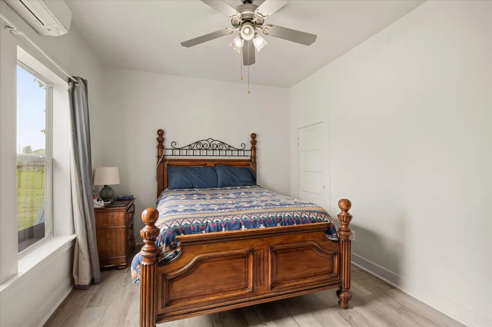 11755 W FM 8 Stephenville, TX 76401