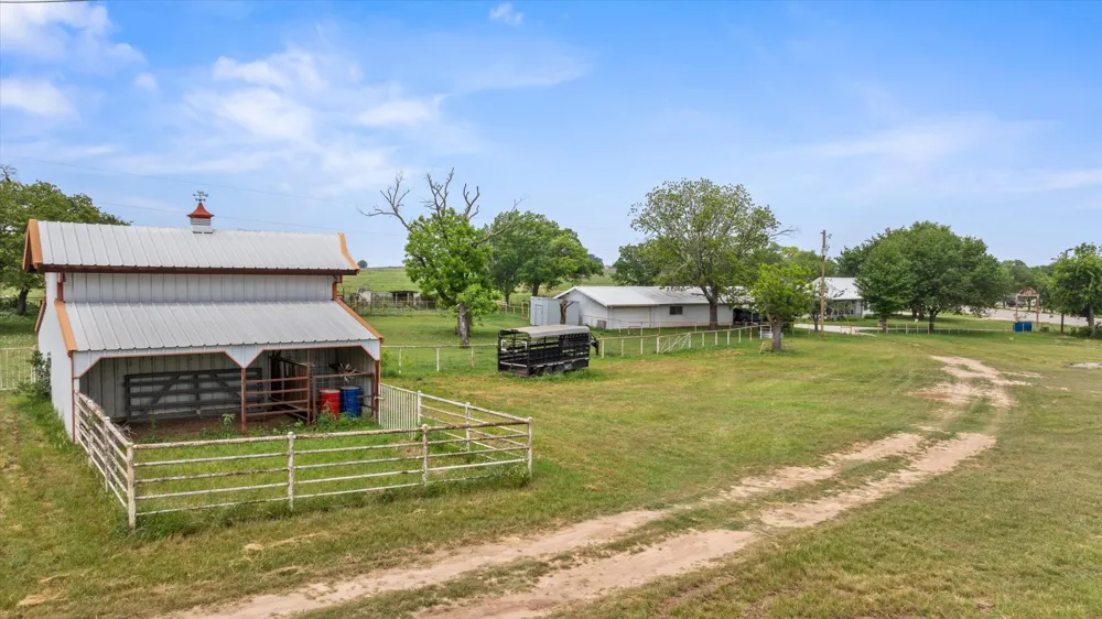 11755 W FM 8 Stephenville, TX 76401
