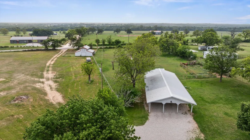 11755 W FM 8 Stephenville, TX 76401