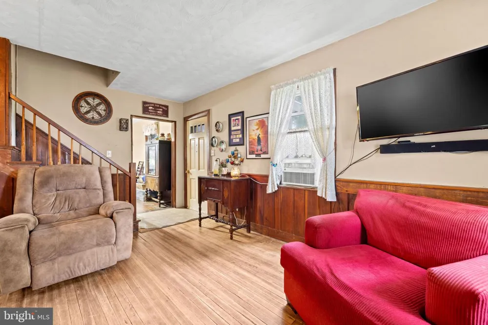 4766 JOHN MOSBY HIGHWAY Boyce, VA 22620