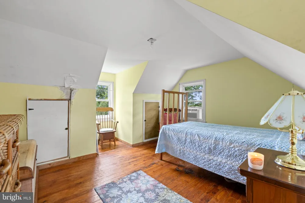 4766 JOHN MOSBY HIGHWAY Boyce, VA 22620