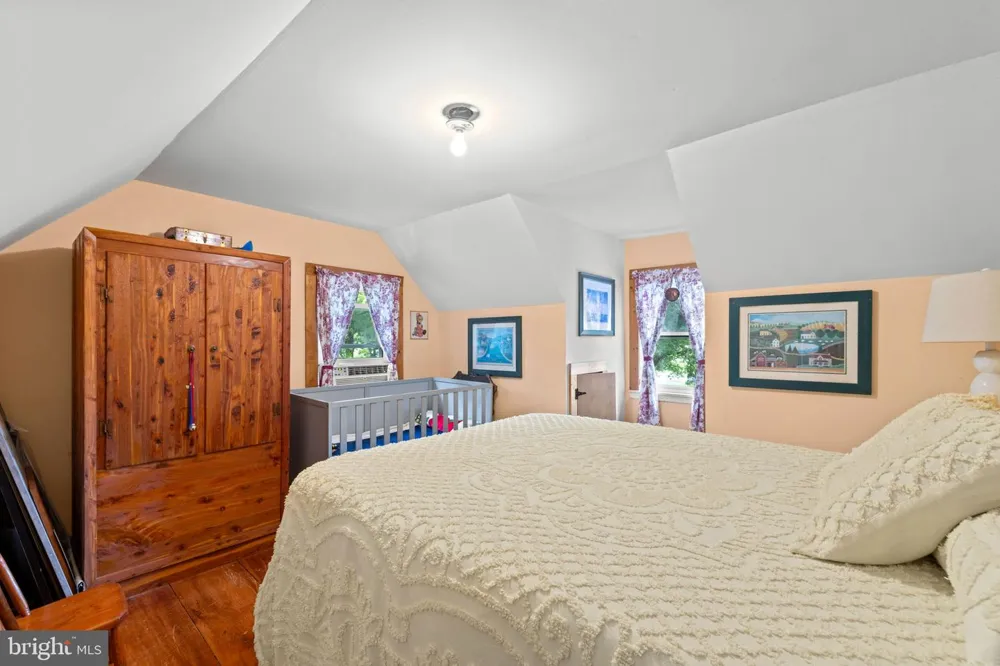 4766 JOHN MOSBY HIGHWAY Boyce, VA 22620