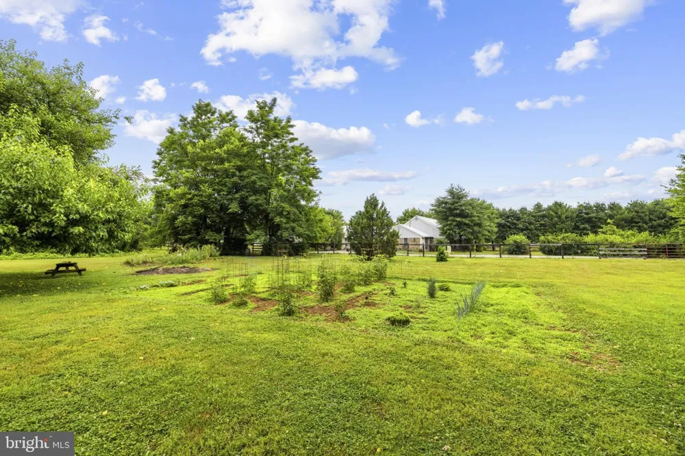 4766 JOHN MOSBY HIGHWAY Boyce, VA 22620