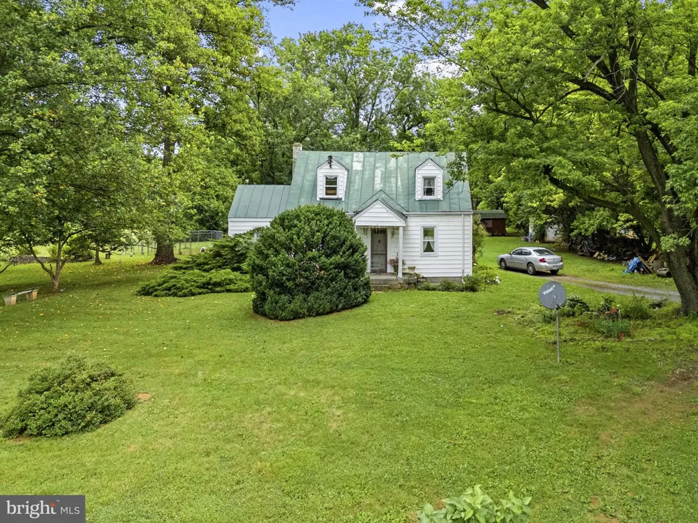 4766 JOHN MOSBY HIGHWAY Boyce, VA 22620
