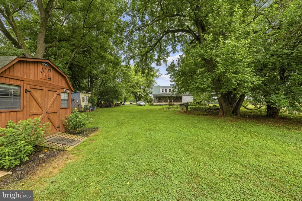 4766 JOHN MOSBY HIGHWAY Boyce, VA 22620
