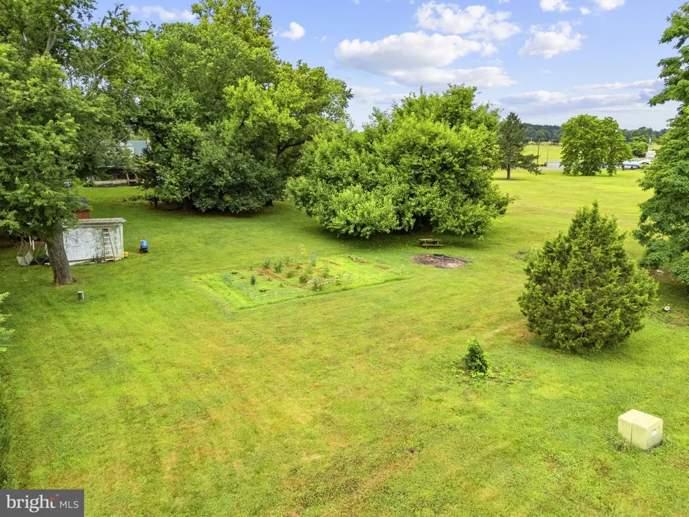4766 JOHN MOSBY HIGHWAY Boyce, VA 22620