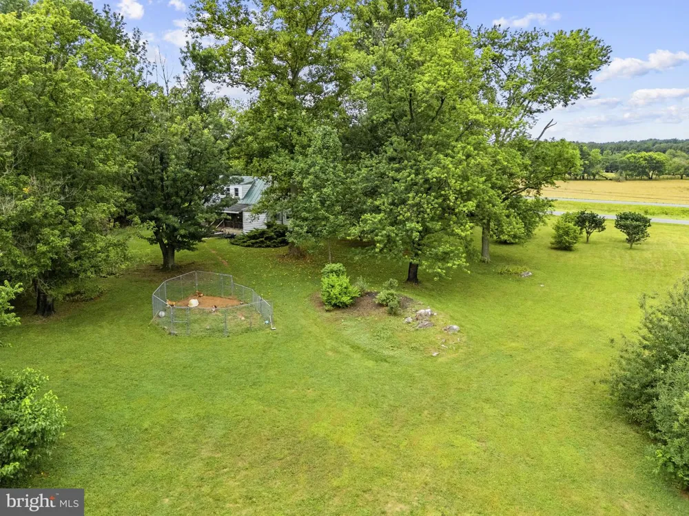 4766 JOHN MOSBY HIGHWAY Boyce, VA 22620