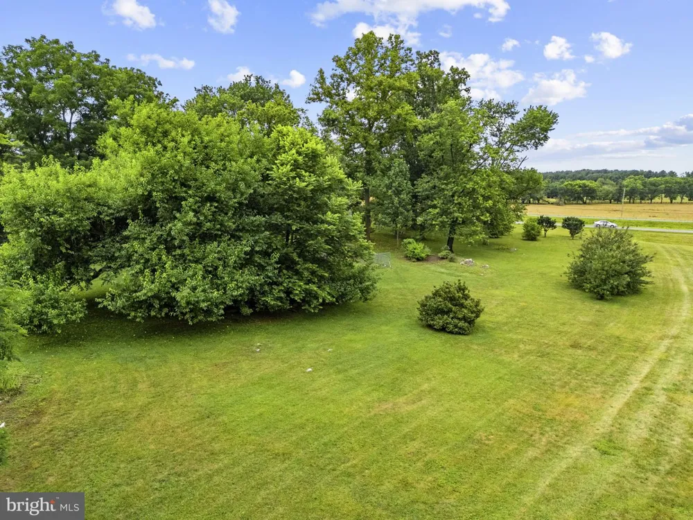 4766 JOHN MOSBY HIGHWAY Boyce, VA 22620